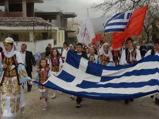 Φωτογραφία για EKTAKTO- Πογκρόμ κατά Ελλήνων από εθνικιστές Αλβανούς στη Β.Ηπειρο – Πυρπολούν τα εθνικά μας σύμβολα