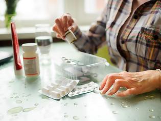Φωτογραφία για Ρευματοπαθείς: Φαρμακεία του ΕΟΠΥΥ & κλινικές θα εκτελούν κανονικά τις βιολογικές θεραπείες