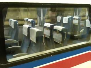 Φωτογραφία για Τρένο με περιστρεφόμενα καθίσματα (Video)