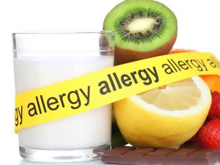 Φωτογραφία για Τροφική αλλεργία: Πόσοι έχουν πρόβλημα – Συμπτώματα συγκριτικά με τη δηλητηρίαση