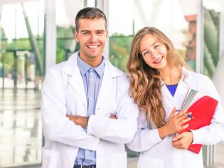 Φωτογραφία για «Διακοπές» σε Κέντρα Υγείας θα κάνουν πάνω από 100 φοιτητές Ιατρικής του ΑΠΘ