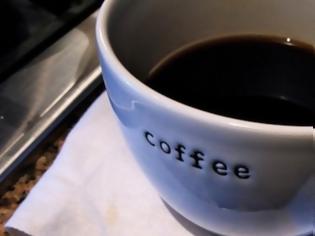 Φωτογραφία για Πώς φεύγει ο λεκές από καφέ ή τσάι για να μην μείνει σημάδι