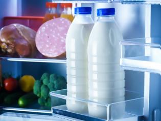 Φωτογραφία για Κίνδυνος: Βάζετε το γάλα στην πόρτα του ψυγείου; Σταματήστε αμέσως - Δείτε γιατί