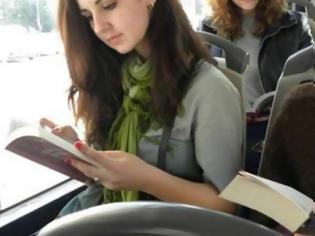 Φωτογραφία για Δωρεάν διαδρομές για όποιον διαβάζει στο λεωφορείο!