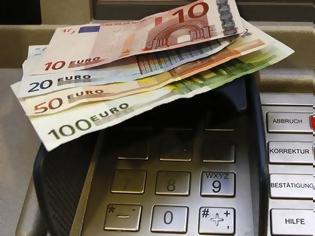 Φωτογραφία για Πόσο κοστίζει η χρήση ΑΤΜ άλλης τράπεζας - Οι χρεώσεις ανάλογα με την κάρτα σας