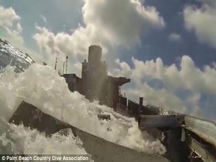 Φωτογραφία για Βίντεο που κόβει την ανάσα: Πως είναι να βρίσκεσαι μέσα σε ένα πλοίο που βυθίζεται [video]