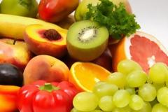 Γιατί πρέπει να τρώμε φρούτα και λαχανικά με τη φλούδα