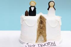 Η «ντίβα των διαζυγίων» που αναλαμβάνει τους σούπερ πλούσιους του κόσμου μας