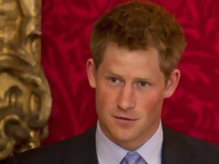 Φωτογραφία για Πρίγκιπας Χάρι: Κανένας από τη βασιλική οικογένεια δεν θέλει να γίνει βασιλιάς