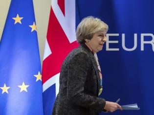 Φωτογραφία για «Δεν θα επιβληθεί σε κανέναν Ευρωπαίο πολίτη να φύγει από τη Βρετανία μετά το Brexit»