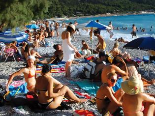 Φωτογραφία για Προσοχή: Αυτές είναι οι 75 ακατάλληλες παραλίες της Αττικής [Λίστα]
