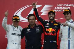 Formula 1: Απίστευτος αγώνας! Νικητής ο Ρικιάρντο-VIDEO