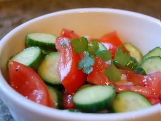 Φωτογραφία για Το Απόλυτο Σοκ: Ποτέ ξανά ντομάτα μαζί με αγγούρι στη σαλάτα - Δείτε γιατί...