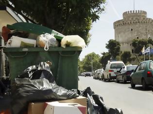 Φωτογραφία για Ψεκασμοί και στην Θεσσαλονίκη για την αποφυγή μολύνσεων από τα σκουπίδια