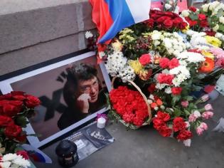 Φωτογραφία για Ένοχοι οι 5 κατηγορούμενοι για τη δολοφονία του Μπόρις Νεμτσόφ