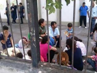 Φωτογραφία για Χανιά:Απεργία πείνας από 19 μετανάστες στην Παλιά Ηλεκτρική