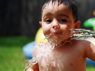Φωτογραφία για 5 πράγματα που κάνουν κάθε παιδί ευτυχισμένο τα καλοκαίρια