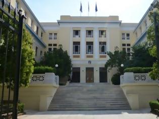 Φωτογραφία για Στα 200 καλύτερα πανεπιστήμια το Οικονομικό Πανεπιστήμιο Αθηνών