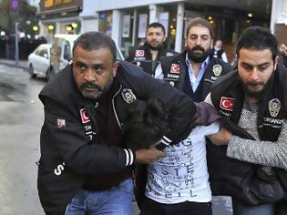 Φωτογραφία για Εκκαθαρίσεων συνέχεια στη Τουρκία - Ένταλμα σύλληψης 72 Πανεπιστημιακών!