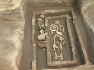 Φωτογραφία για Κίνα: Στο φως νεκροταφείο αρχαίων «γιγάντων»