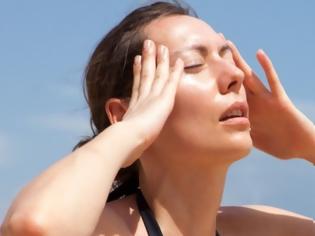 Φωτογραφία για Γιατί με την ζέστη έχετε πιο συχνούς πονοκεφάλους – Τι συμβαίνει στο σώμα