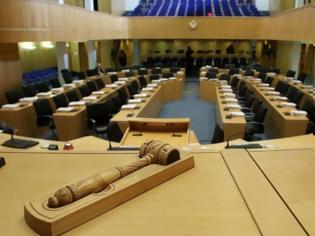 Φωτογραφία για Κύπρος: Ψηφίστηκαν νομοθετήματα για το ασυμβίβαστο