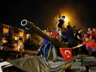 Φωτογραφία για Ποιες οι επιπτώσεις στις ΕΔ της Τουρκίας έναν χρόνο μετά το αποτυχημένο πραξικόπημα