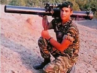 Φωτογραφία για Μανώλης Μπικάκης:O ξεχασμένος ήρωας του 1974,Διέλυσε μόνος του μια ίλη τουρκικών αρμάτων και ένα τάγμα πεζικού