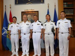 Φωτογραφία για Συνάντηση Αρχηγού ΓΕΕΘΑ με Αξιωματικούς Πολεμικού Ναυτικού της Κίνας