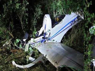 Φωτογραφία για Δεμένοι στα καθίσματά τους και νεκροί οι 2 επιβαίνοντες του αεροσκάφους.(Foto-Video)
