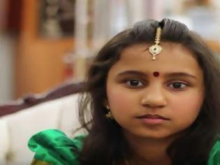 Φωτογραφία για Το κορίτσι με «υπερδυνάμεις» από την Ινδία που διαβάζει με κλειστά τα μάτια! (video)