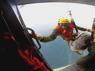 Φωτογραφία για Εντυπωσιακές εικόνες από επιχειρήσεις διάσωσης του Πολεμικού Ναυτικού - ΒΙΝΤΕΟ