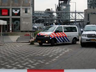 Φωτογραφία για Ολλανδία: Απετράπη μακελειό σε συναυλία ..... Εντοπίσθηκε βαν με φιάλες αερίου