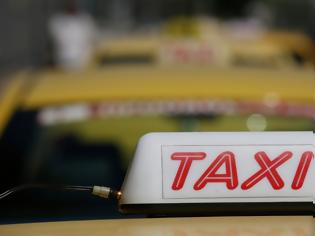 Φωτογραφία για Χαμός με Γερμανίδα τουρίστρια αρνήθηκε να πληρώσει ταξί επικαλούμενη το... ελληνικό χρέος