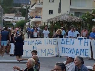 Φωτογραφία για Οι άλλοι ...Έλληνες.Αυτοί πρόδωσαν τη Χειμάρρα. Αυτοί προσκύνησαν τους Αλβανούς