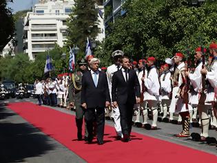 Φωτογραφία για ΜΑΚΡΟΝ-Η άφιξη στην Αθήνα και η συνάντηση με τον Παυλόπουλο