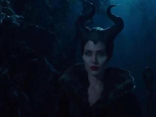 Φωτογραφία για Η Αντζελίνα Τζολί επιβεβαιώνει ότι θα επιστρέψει στον ρόλο της κακιάς μάγισσας, στο Maleficent 2