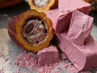 Φωτογραφία για Αυτή είναι η νέα γεύση σοκολάτας με ροζ χρώμα!