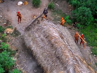 Φωτογραφία για Φυλή ιθαγενών στη Βραζιλία που δεν μπορούσε να πλησιάσει κανείς πεθαίνει στα χέρια παράνομων χρυσωρύχων