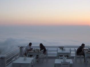 Φωτογραφία για Το εστιατόριο στην Ελλάδα όπου τρως πάνω από τα σύννεφα (pics)