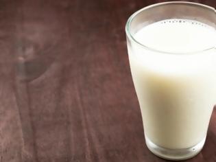 Φωτογραφία για Τέσσερις τρόποι να χρησιμοποιήσετε το ληγμένο γάλα