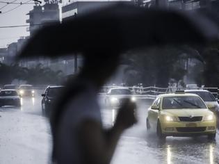 Φωτογραφία για Καιρός ΤΩΡΑ: Ισχυρή καταιγίδα στην Αττική – Κυκλοφοριακό χάος στους δρόμους