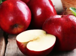 Φωτογραφία για Το πιο γρήγορο γλυκό που μπορείς να φτιάξεις με τα πρώτα μήλα