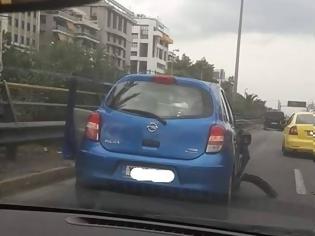 Φωτογραφία για Αυτοκίνητο παρέσυρε πεζό στη λεωφόρο Συγγρού - Σε σοβαρή κατάσταση ο τραυματίας