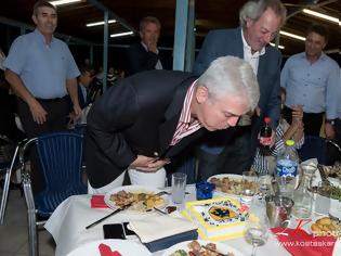 Φωτογραφία για Τα γενέθλια του Στρατηγού Μπίκου και η τούρτα της ΑΕΚ