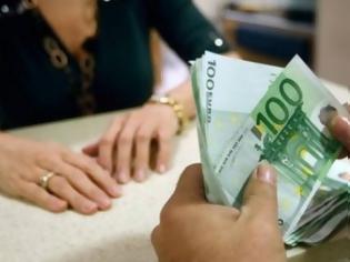 Φωτογραφία για Επίδομα 1.000 ευρώ: Πότε ξεκινούν οι αιτήσεις – Δείτε αν το δικαιούστε