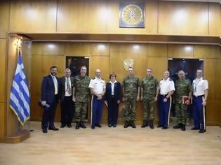 Φωτογραφία για Επίσκεψη στο ΓΕΣ της Αναπληρώτριας Υπουργού του Στρατού των ΗΠΑ (15 ΦΩΤΟ)