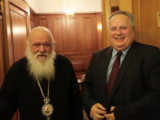 Φωτογραφία για Συνάντηση Αρχιεπισκόπου με υπουργό Εξωτερικών για Διαθρησκειακή Διάσκεψη