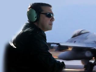 Φωτογραφία για Πτήση του Πρωθυπουργού Α. Τσίπρα με F-16 στο Αιγαίο