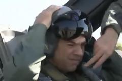 Η ΚΝΕ τρολάρει τον Τσίπρα και την πτήση του με το F-16 [Βίντεο]